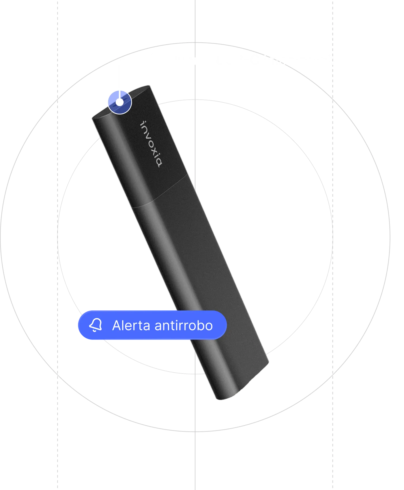 Un localizador GPS Invoxia Classic Edition 2026 sobre un fondo negro con indicaciones de su puerto USB-C impermeable y características de alerta antirrobo