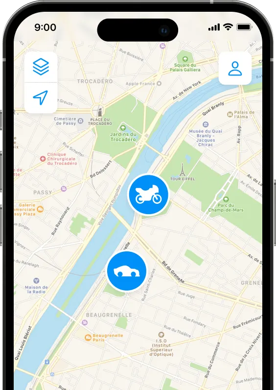 Une application smartphone montrant le suivi GPS d'une moto et d'une voiture sur une carte utilisant des trackers Invoxia