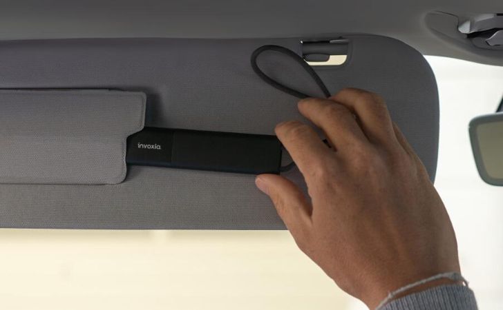 Clio 4: der GPS-Tracker Invoxia, das unverzichtbare Zubehör zum Schutz Ihres Fahrzeugs vor Diebstahl