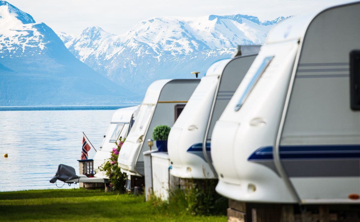 Caravan and trailer GPS tracker: which one protects your gear?