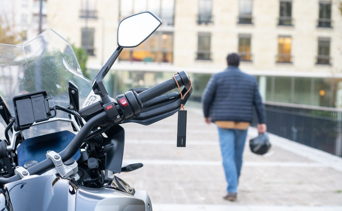GPS-Tracker für Roller 50/125: Sichern Sie Ihr urbanes Zweirad mit Invoxia