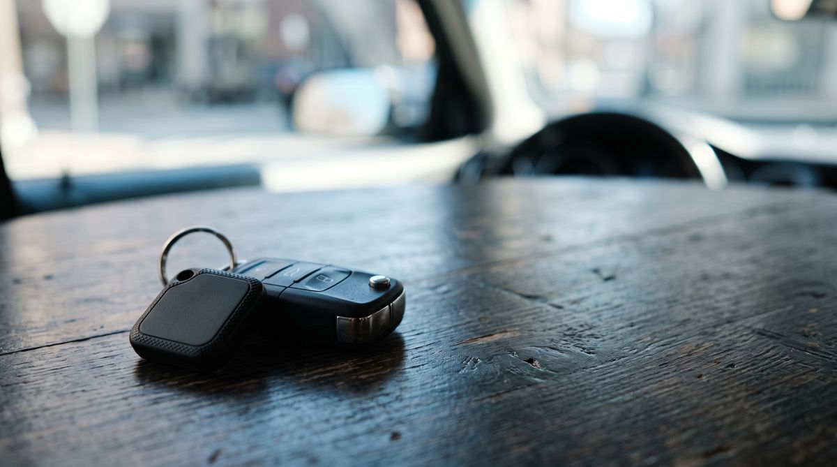 GPS tracker without a subscription: comparison and real costs 2026