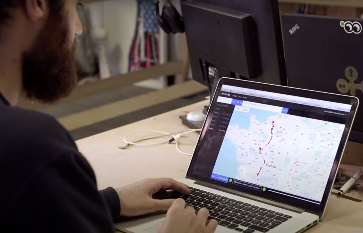 Professional GPS Trackers: Track Your Deliveries and Optimize Your Costs