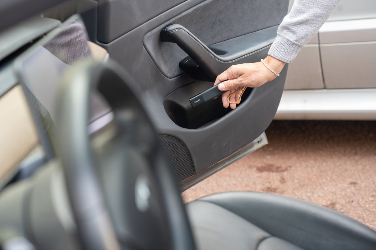 Localizador GPS para coches: refuerce la seguridad de su vehículo con un Localizador GPS Invoxia