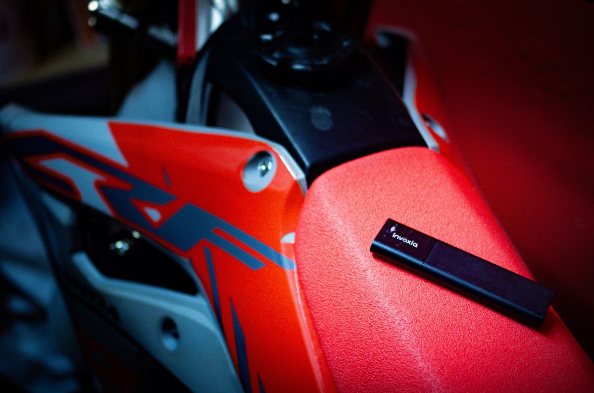 Gestohlene Motorrad gefunden: Wie ein einfacher GPS-Tracker ein kriminelles Netzwerk zerschlug