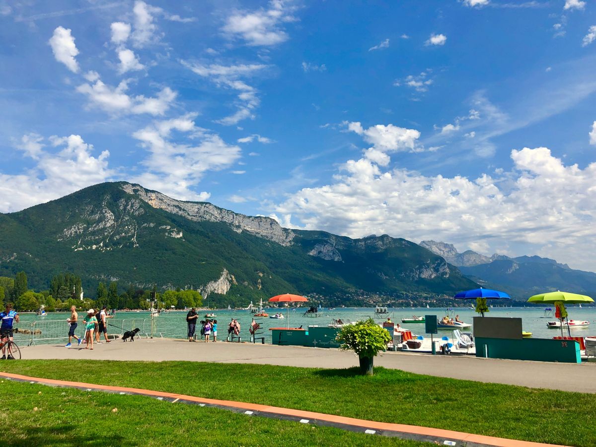Dog park near Lake Annecy