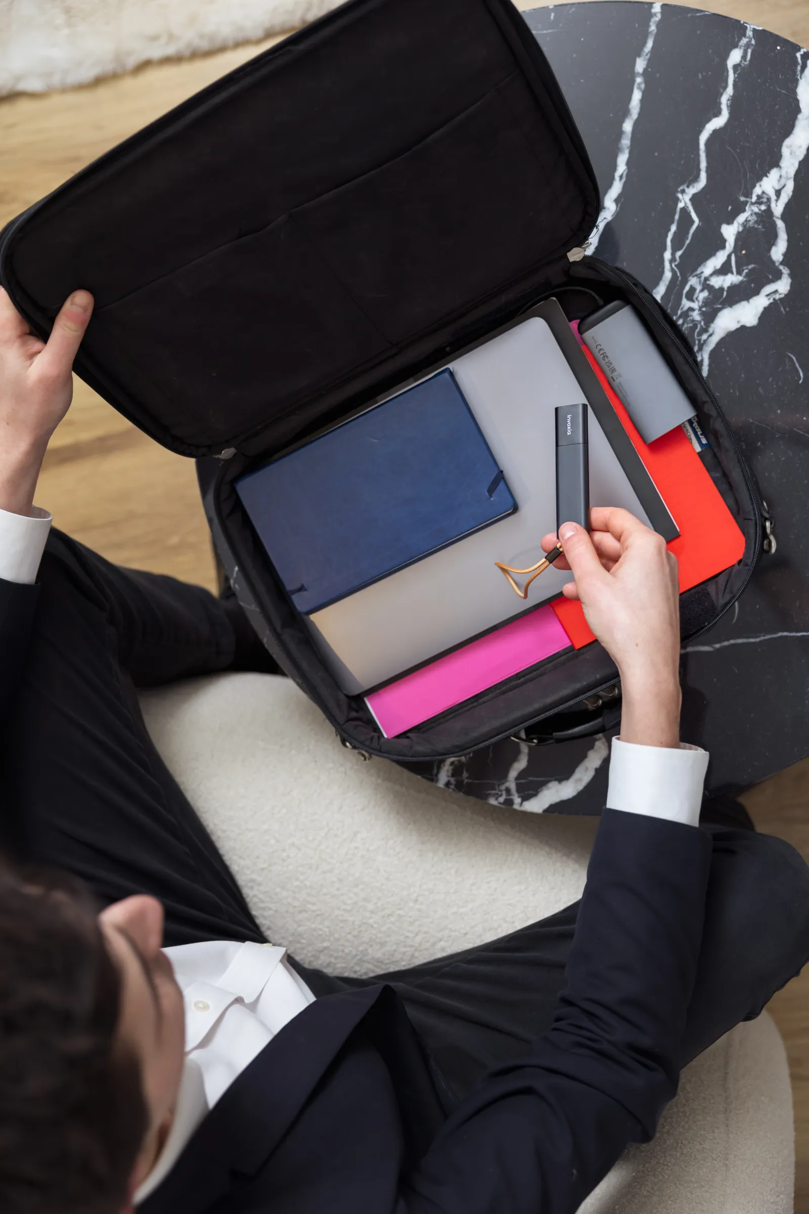 Discreet GPS Tracker Classic to protect what matters every day